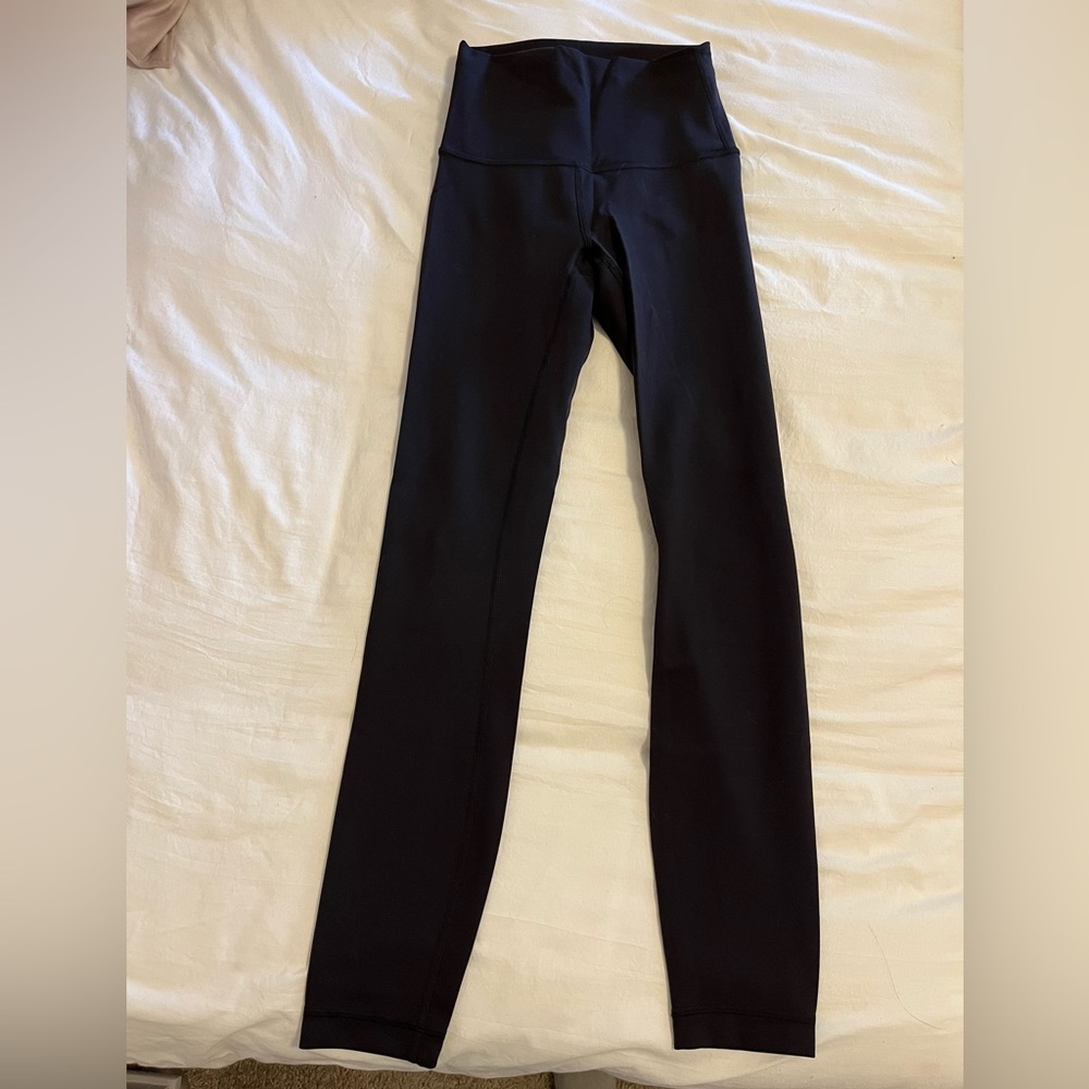 LULULEMON WUNDER TRAIN SIZE 2